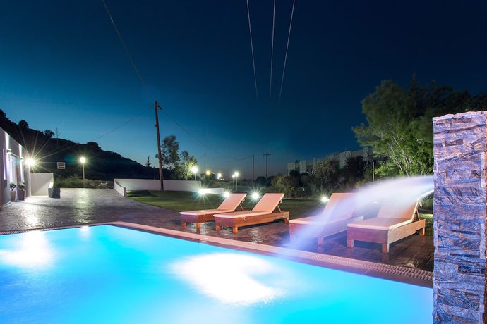 Imagen de la piscina del Hotel Essential Summer - Adults only. Foto 17