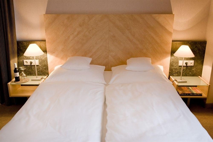 Imagen de la habitación del Hotel Essential by Dorint Art Cologne. Foto 5