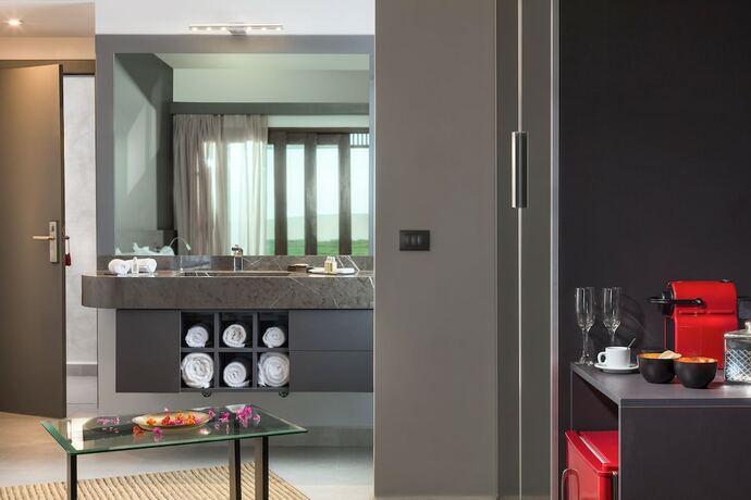 Imagen de la habitación del Hotel Essenza Dune. Foto 10