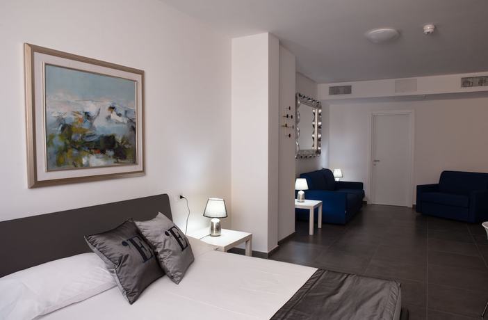 Imagen de la habitación del Hotel Essenza, Olbia. Foto 7