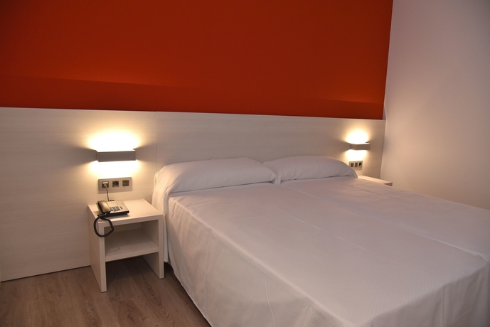 Imagen de la habitación del Hotel Esser. Foto 17