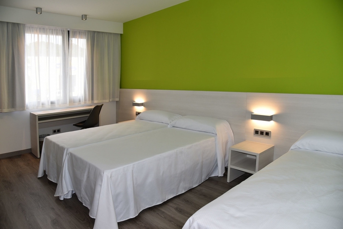 Imagen de la habitación del Hotel Esser. Foto 18