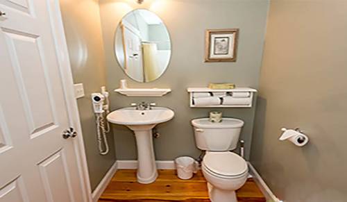 Imagen de la habitación del Hotel Essex Street Inn and Suites, Ascend Collection. Foto 10