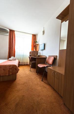 Imagen de la habitación del Hotel Est, Bucarest. Foto 5
