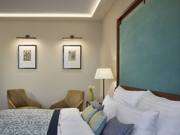 Imagen de la habitación del Hotel Est Grand Savoy. Foto 6