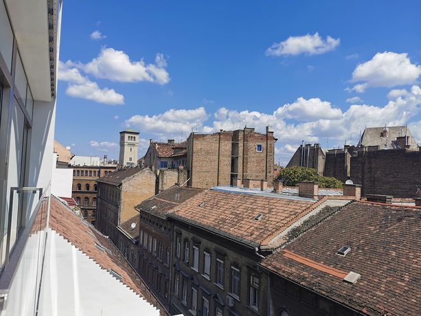 Imagen de la habitación del Hotel Est Grand Savoy. Foto 17