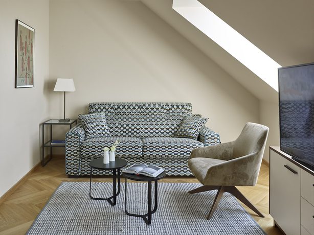 Imagen de la habitación del Hotel Est Grand Savoy. Foto 18