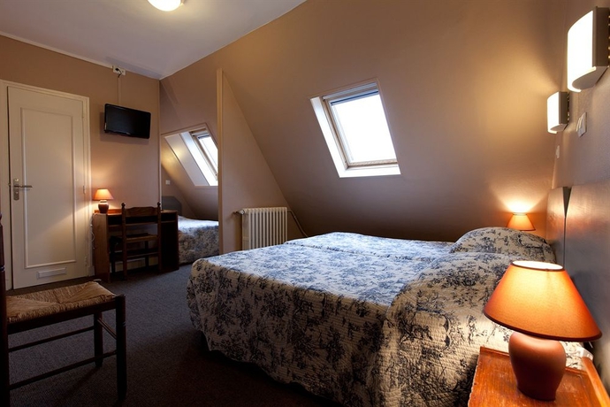 Imagen de la habitación del Hotel Est, París. Foto 10