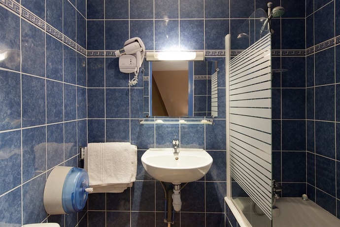 Imagen de la habitación del Hotel Est, París. Foto 11