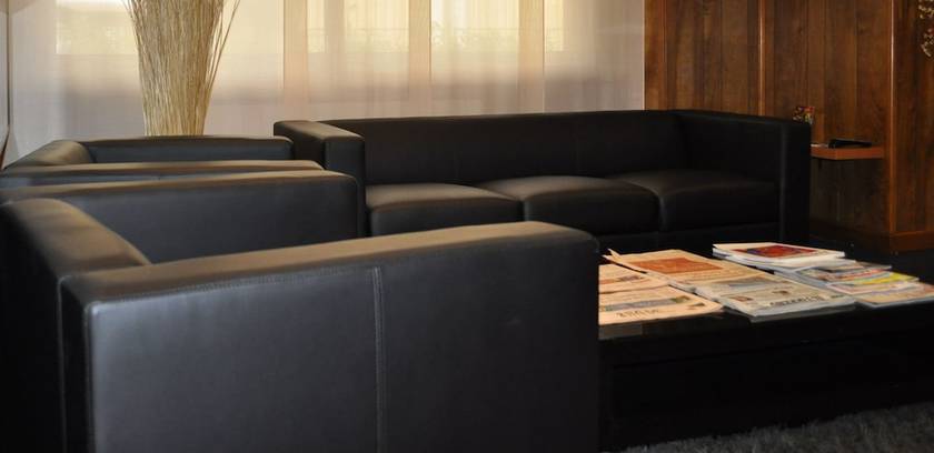 Imagen de los interiores del Hotel Est, Piombino. Foto 16