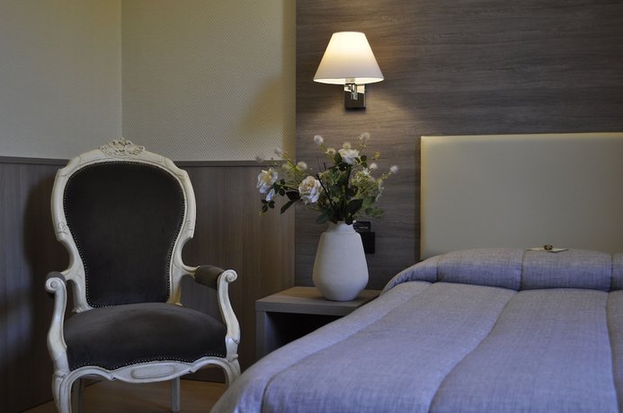 Imagen general del Hotel Est, Piombino. Foto 1