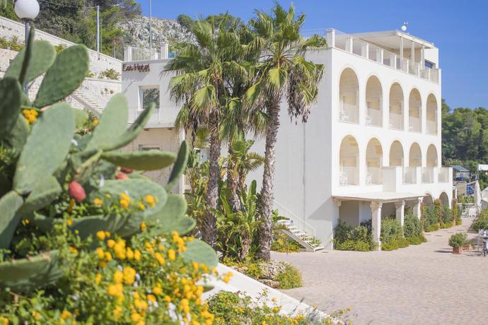 Imagen general del Hotel Est, Santa Ces&aacute;rea Terme. Foto 3