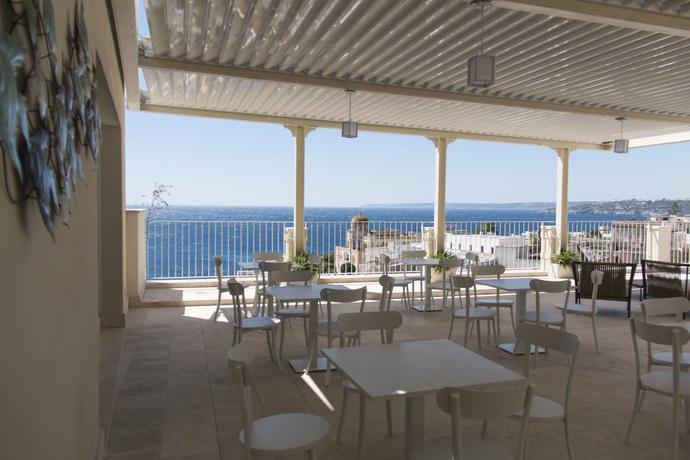 Imagen del bar/restaurante del Hotel Est, Santa Ces&aacute;rea Terme. Foto 4