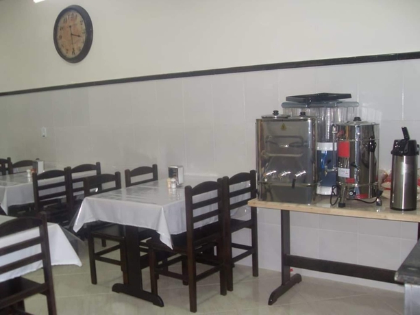 Imagen del bar/restaurante del Hotel Esta&ccedil;&atilde;o Da F&eacute;. Foto 4