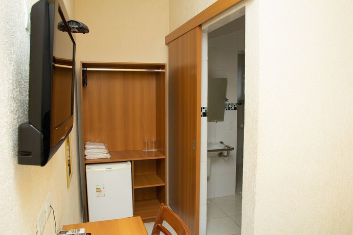 Imagen de la habitación del Hotel Esta&ccedil;&atilde;o Para&iacute;so. Foto 10