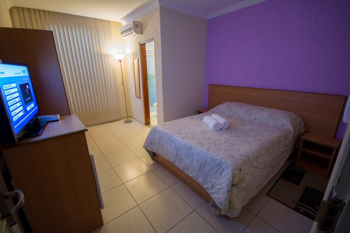 Imagen de la habitación del Hotel Esta&ccedil;&atilde;o Para&iacute;so. Foto 13