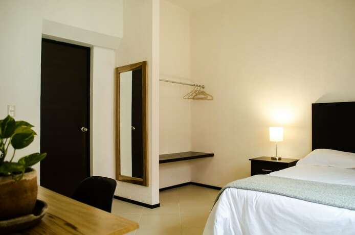 Imagen general del Hotel Estacion Alameda. Foto 4