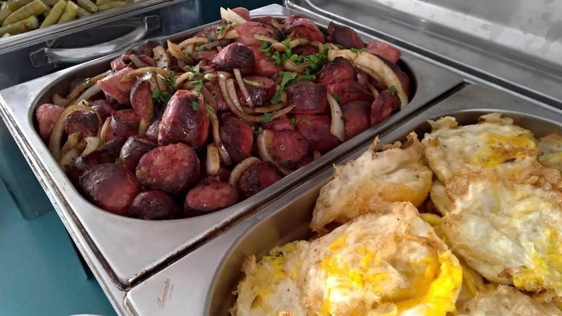 Imagen del bar/restaurante del Hotel Est&acirc;ncia, Po&ccedil;os de Caldas. Foto 6