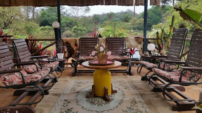 Imagen general del Hotel Est&acirc;ncia das Angolas - Inhotim. Foto 6