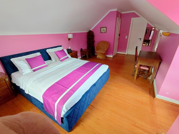 Imagen de la habitación del Hotel Estalagem De Colares. Foto 3