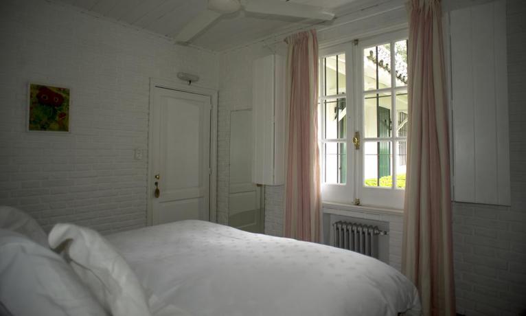 Imagen de la habitación del Hotel Estancia Ave Maria. Foto 3