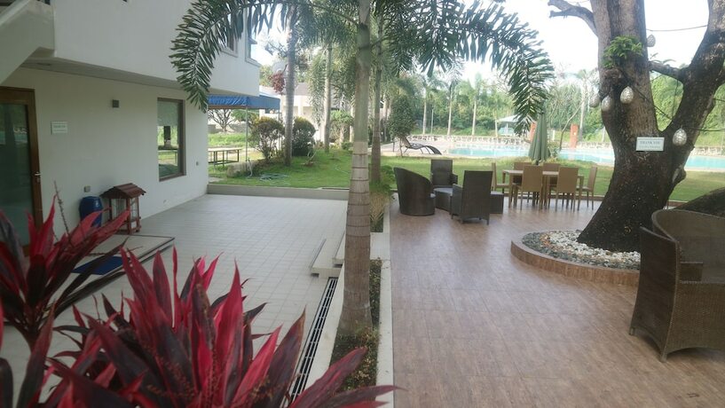 Imagen general del Hotel Estancia De Lorenzo Tarlac. Foto 5