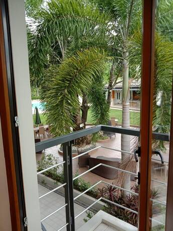 Imagen general del Hotel Estancia De Lorenzo Tarlac. Foto 10