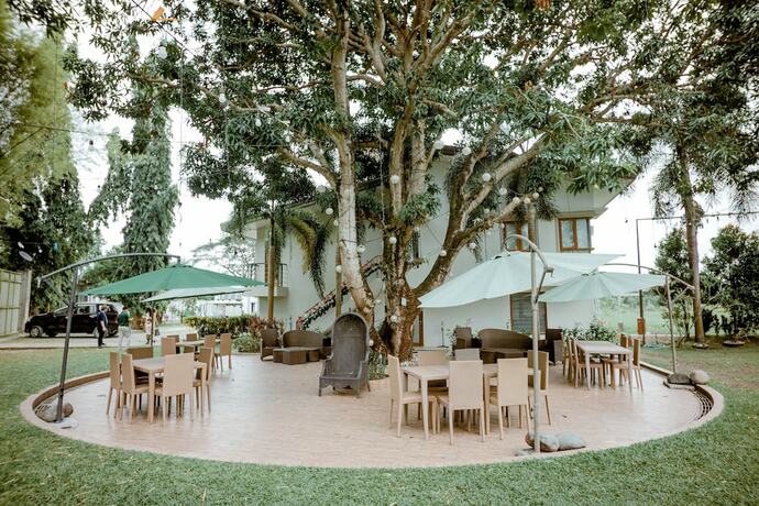Imagen general del Hotel Estancia De Lorenzo Tarlac. Foto 12