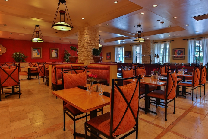 Imagen del bar/restaurante del Hotel Estancia Del Norte San Antonio, Tapestry Collection By Hilton. Foto 3