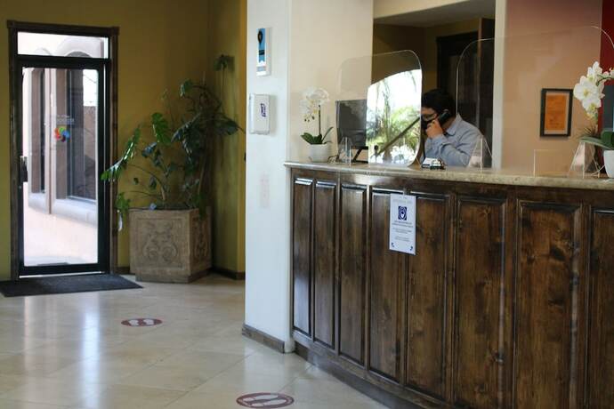 Imagen general del Hotel Estancia Inn. Foto 4