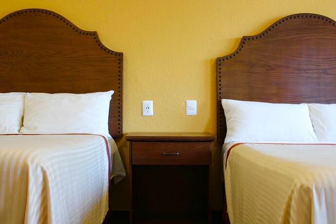 Imagen general del Hotel Estancia Inn. Foto 5