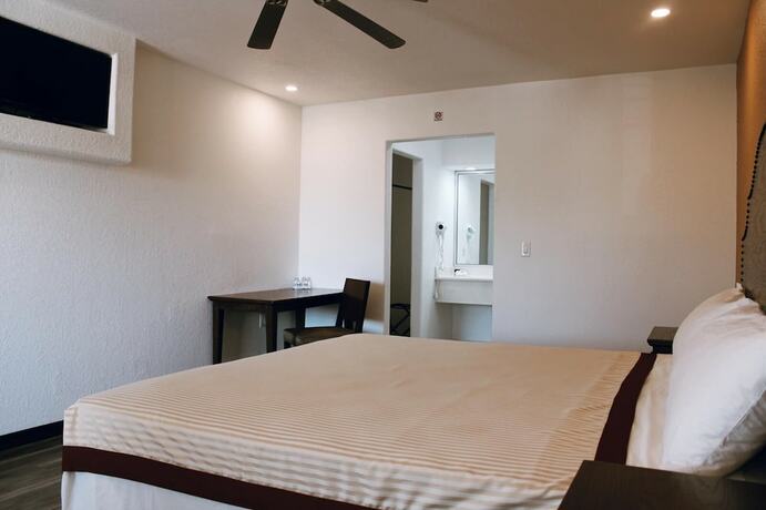 Imagen general del Hotel Estancia Inn. Foto 6