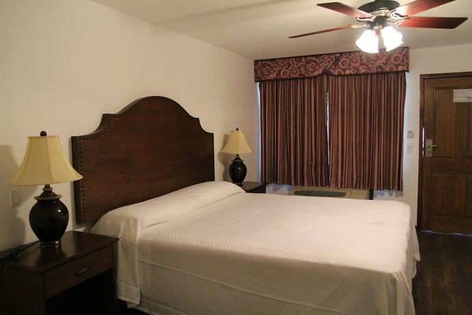 Imagen general del Hotel Estancia Inn. Foto 9