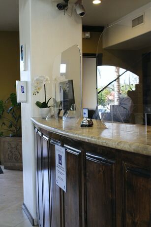 Imagen general del Hotel Estancia Inn. Foto 12