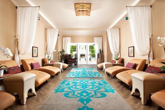 Imagen de la piscina del Hotel Estancia La Jolla and Spa. Foto 13