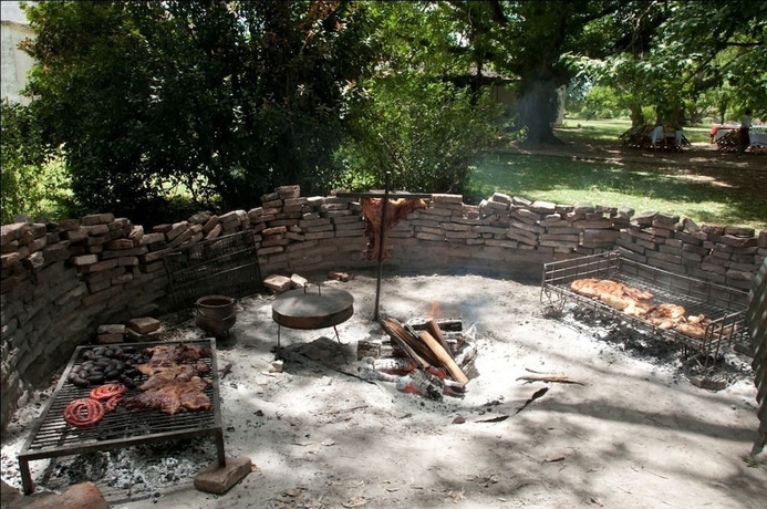 Imagen de los exteriores del Hotel Estancia La Porte&ntilde;a De Areco. Foto 12