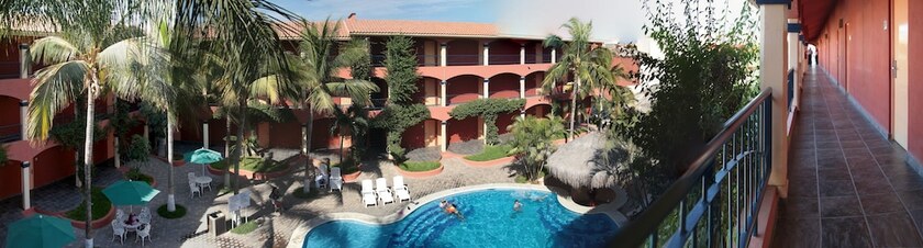 Imagen general del Hotel Estancia Real Cabo San Lucas. Foto 8