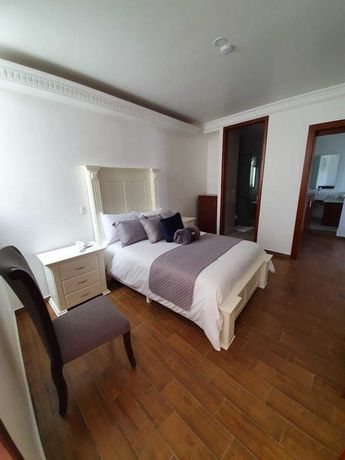 Imagen de la habitación del Hotel Estancia Real. Foto 10