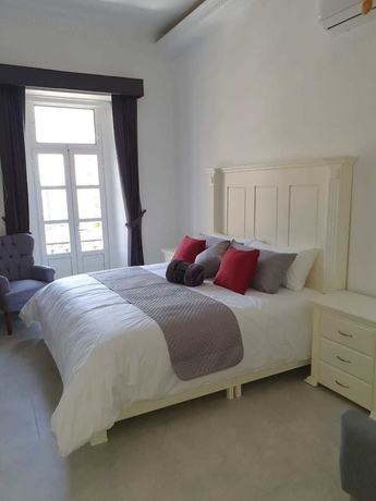 Imagen de la habitación del Hotel Estancia Real. Foto 15