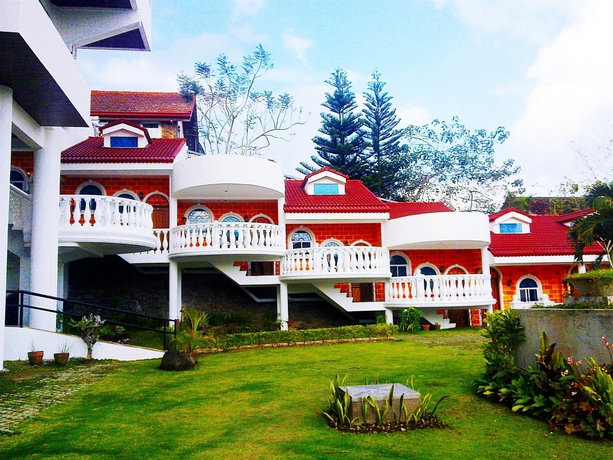 Imagen de los exteriores del Hotel Estancia Resort. Foto 7