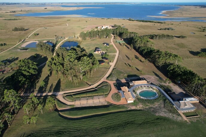 Imagen general del Hotel Estancia Santa Cruz, Jos&eacute; Ignacio. Foto 7