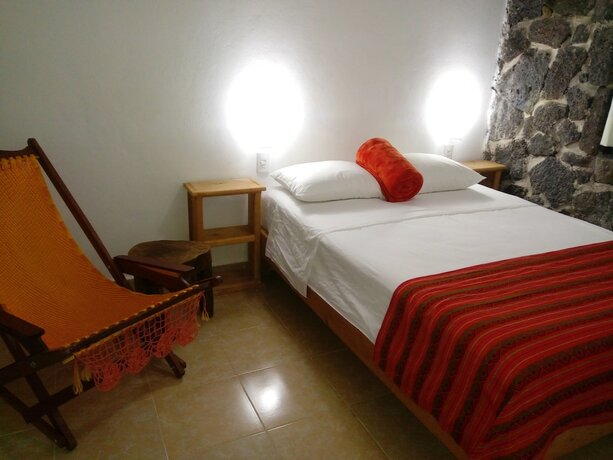 Imagen de la habitación del Hotel Estancia de Cort&eacute;s. Foto 18