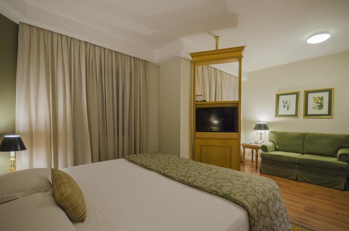 Imagen de la habitación del Hotel Estanplaza Ibirapuera. Foto 10