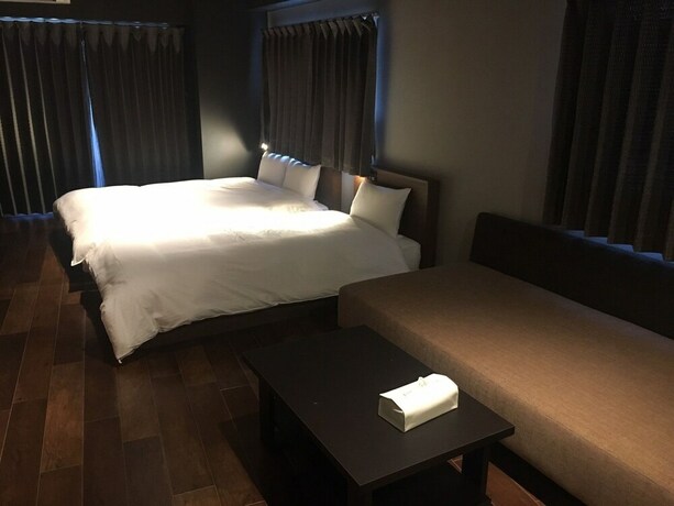 Imagen de la habitación del Hotel E-stay Namba. Foto 15