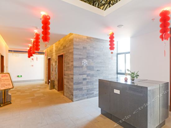 Imagen de los interiores del Hotel Estay Residence Dali. Foto 5