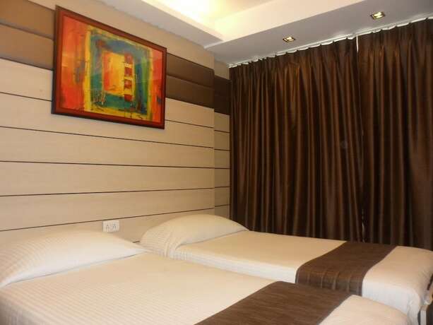 Imagen general del Hotel Esteem. Foto 11