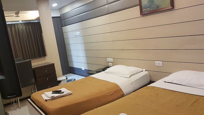 Imagen de la habitación del Hotel Esteem. Foto 25