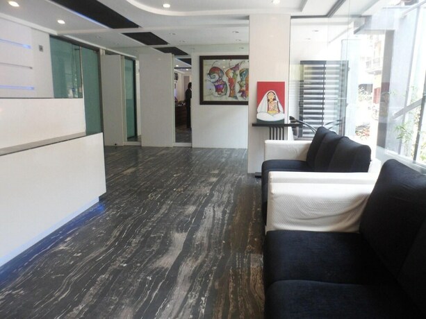 Imagen de los interiores del Hotel Esteem. Foto 29