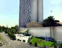 Imagen de los exteriores del Hotel Esteghlal East Wing. Foto 4