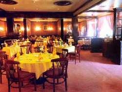 Imagen del bar/restaurante del Hotel Esteghlal East Wing. Foto 2